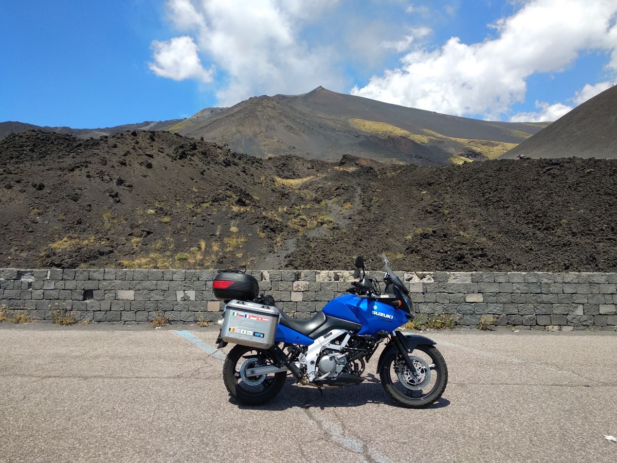 Etna - Rifugio Sapienza (Crateri Silvestri) – Passo Montano percorso moto – Foto 3