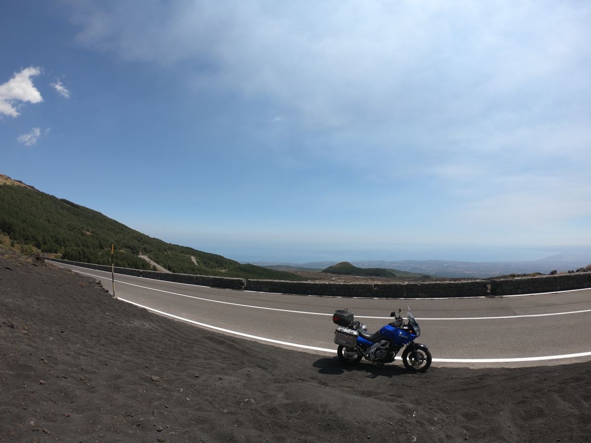Etna - Rifugio Sapienza (Crateri Silvestri) – Passo Montano percorso moto – Foto 5