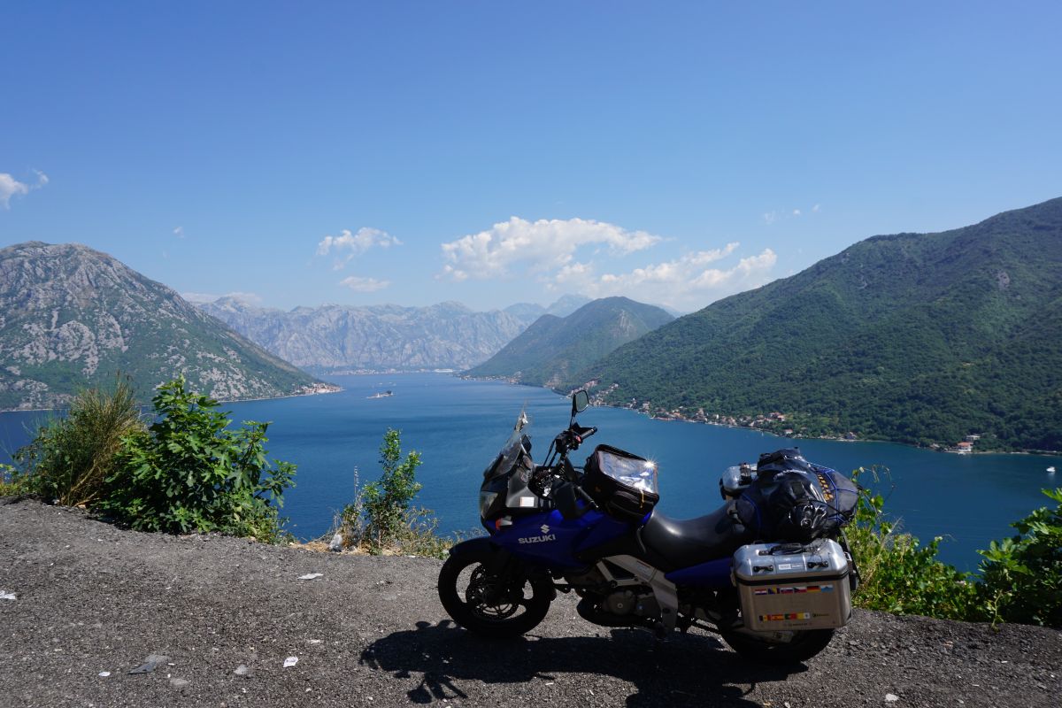 (M8, P11) Boka Kotorska - Vilusi – Strada Panoramica percorso moto – Foto 2
