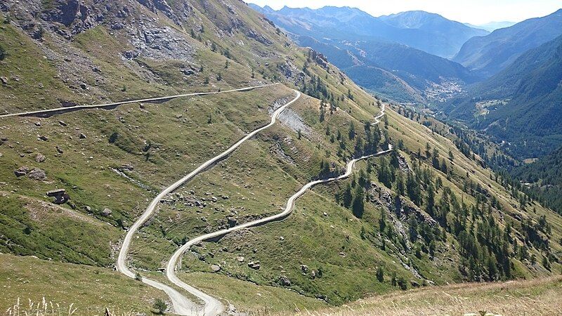 (SP173) Strada dell'Assietta - Colle dell'Assietta – Strada Panoramica percorso moto – Foto 1