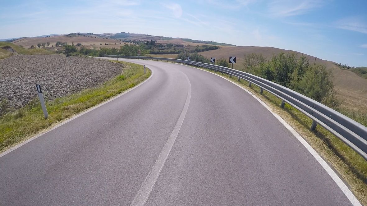 (SP438) Asciano - Siena "Crete senesi" – Strada Panoramica percorso moto – Foto 3
