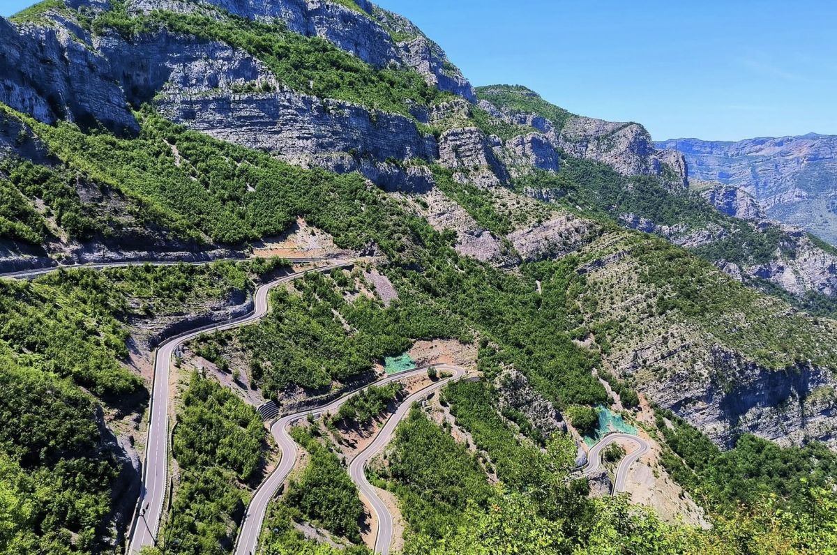 (SH20) Scutari - Vermosh – Strada Panoramica percorso moto – Foto 1