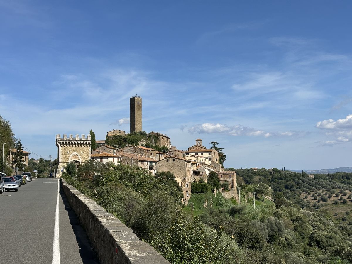(SP160) Magliano - Scansano – Strada Panoramica percorso moto – Foto 1