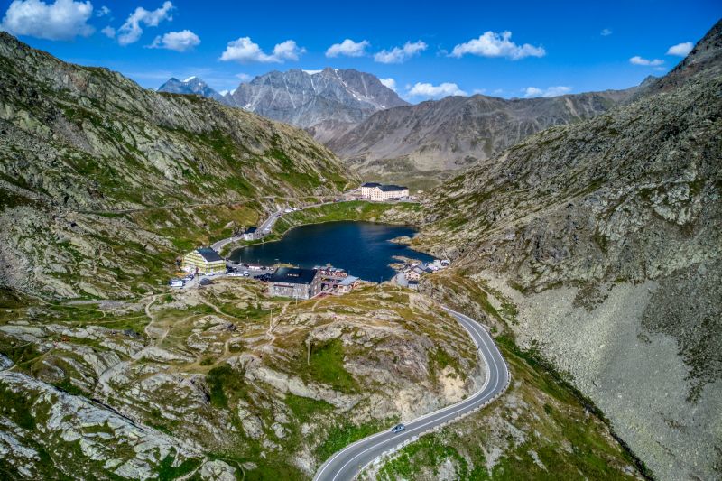 Colle del Gran San Bernardo / Great St Bernard Pass – Passo Montano percorso moto – Foto 1