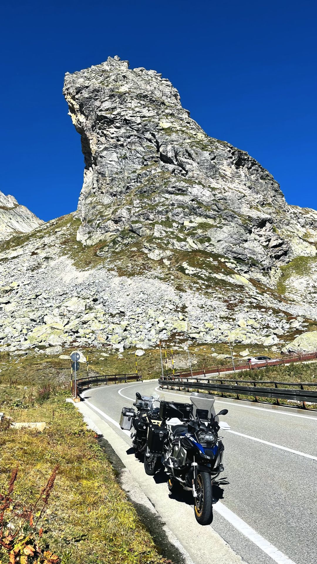 Colle del Gran San Bernardo / Great St Bernard Pass – Passo Montano percorso moto – Foto 3