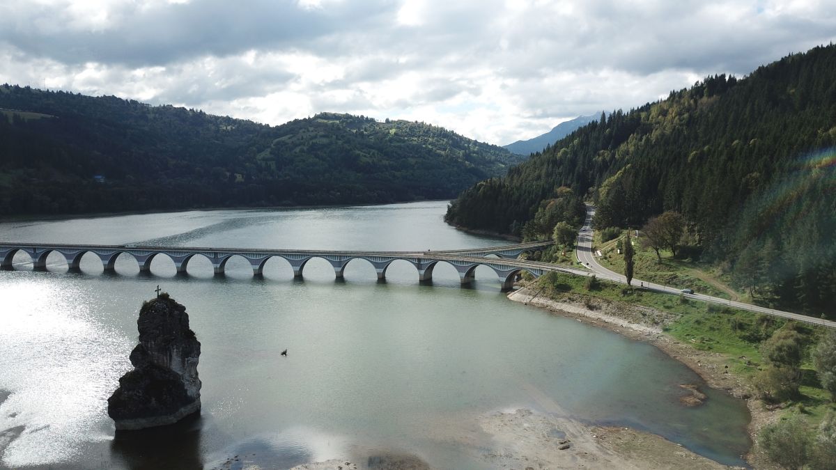 (DN15) Bicaz - Poiana Teiului – Strada Panoramica percorso moto – Foto 1
