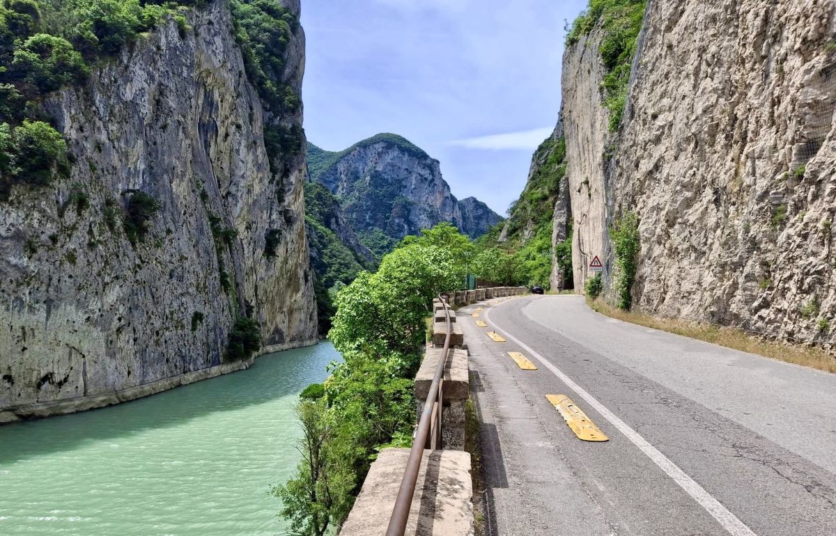 Gola del Furlo – Strada Panoramica percorso moto – Foto 3