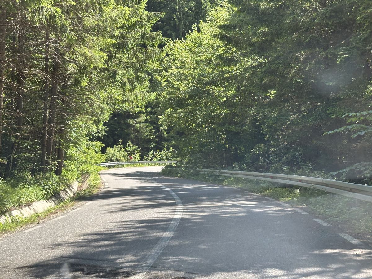(155F) Ceahlau - Durau - Izvorul Muntelui  – Strada Panoramica percorso moto – Foto 4